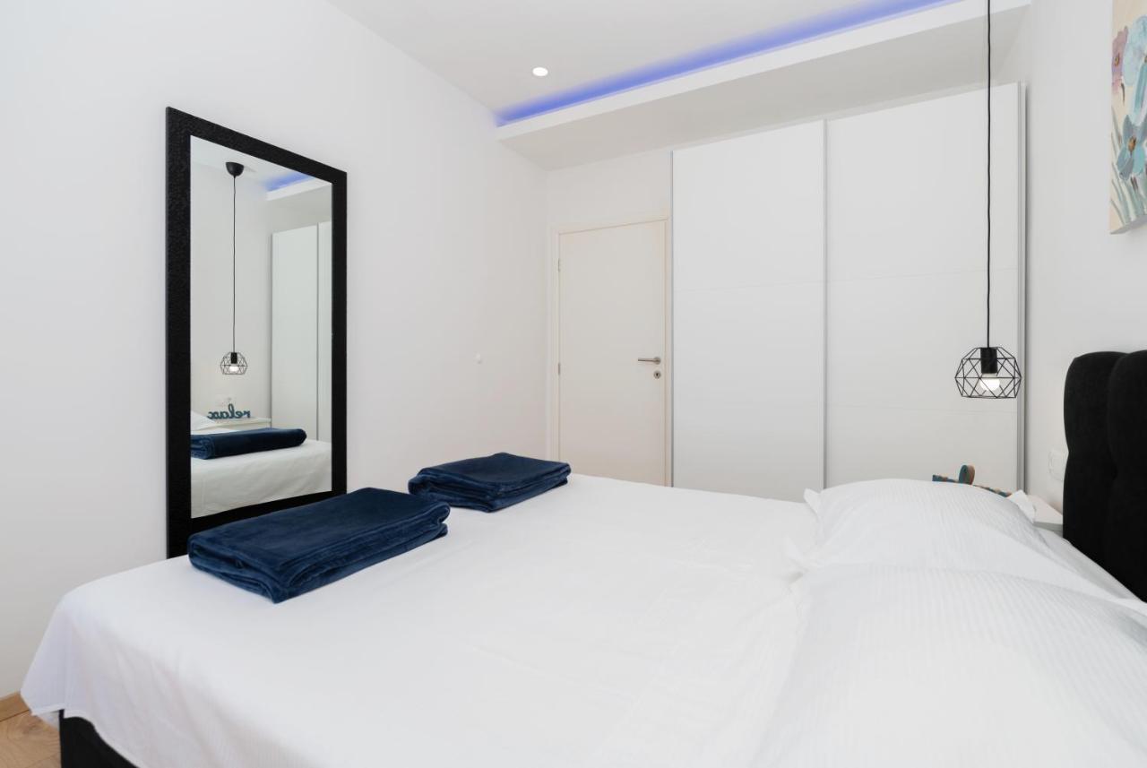 Apartmani Sani Makarska Bagian luar foto