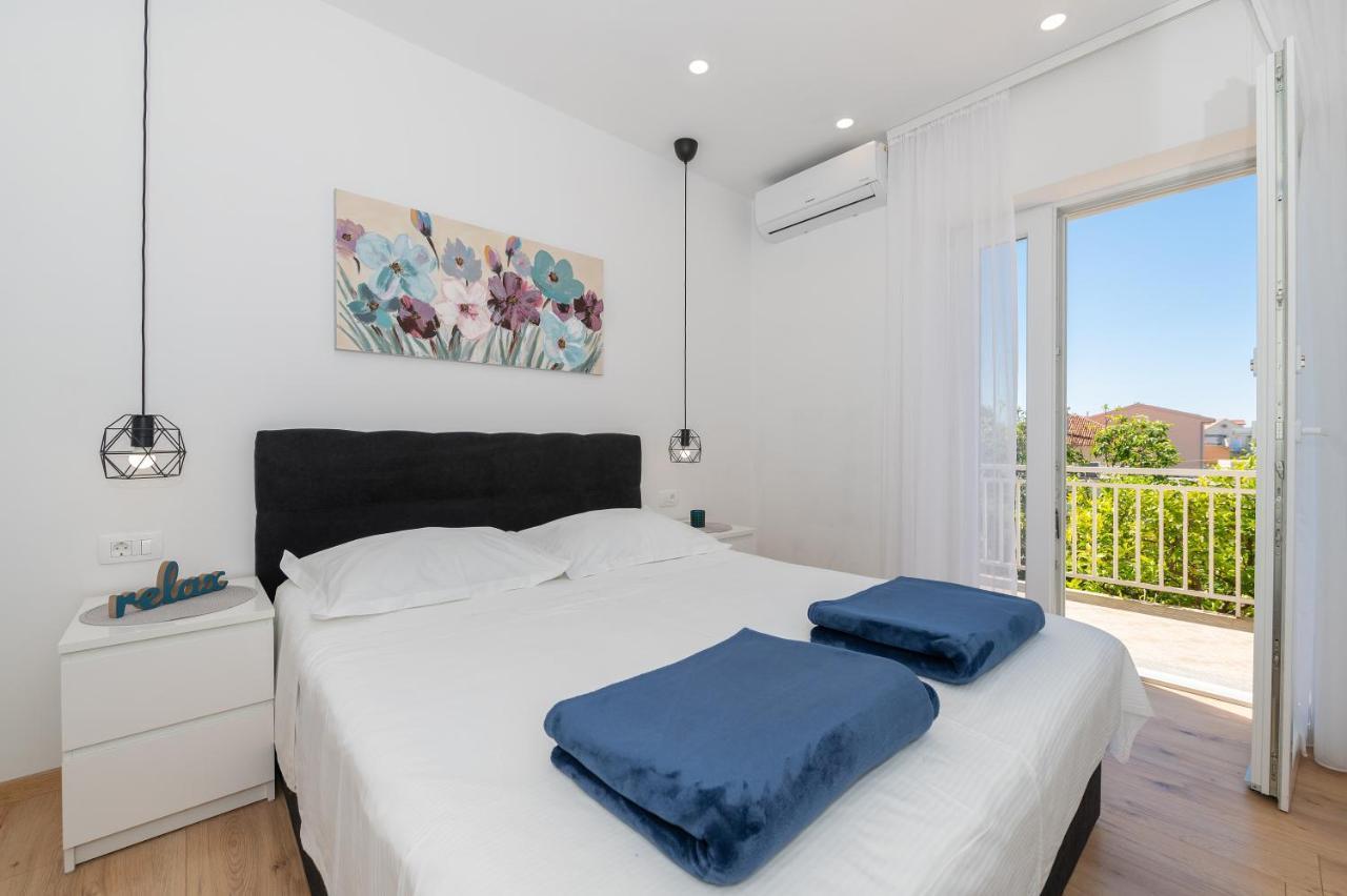 Apartmani Sani Makarska Bagian luar foto
