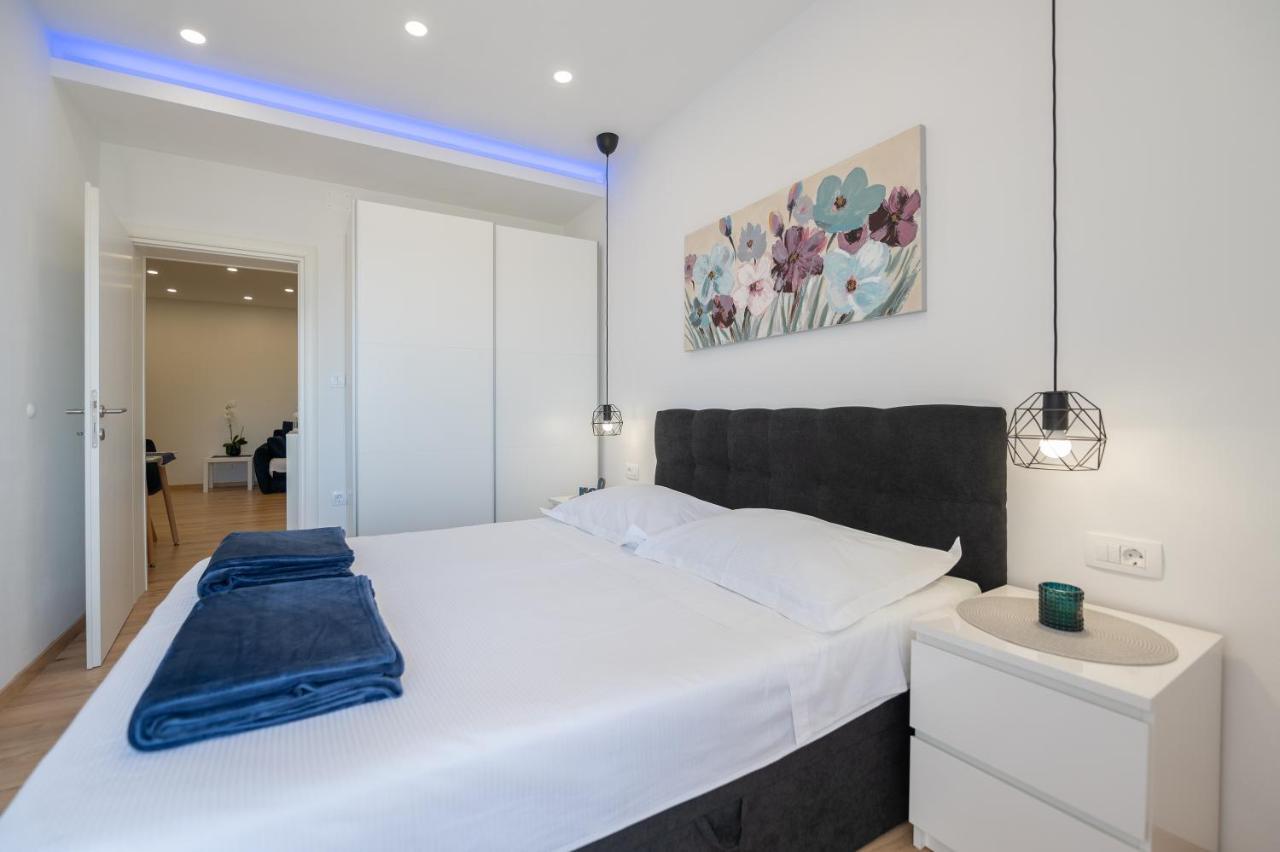 Apartmani Sani Makarska Bagian luar foto