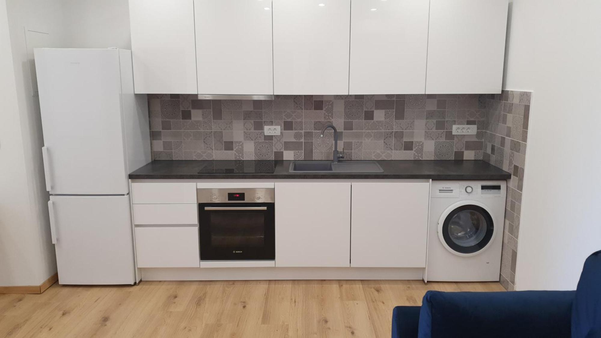 Apartmani Sani Makarska Bagian luar foto