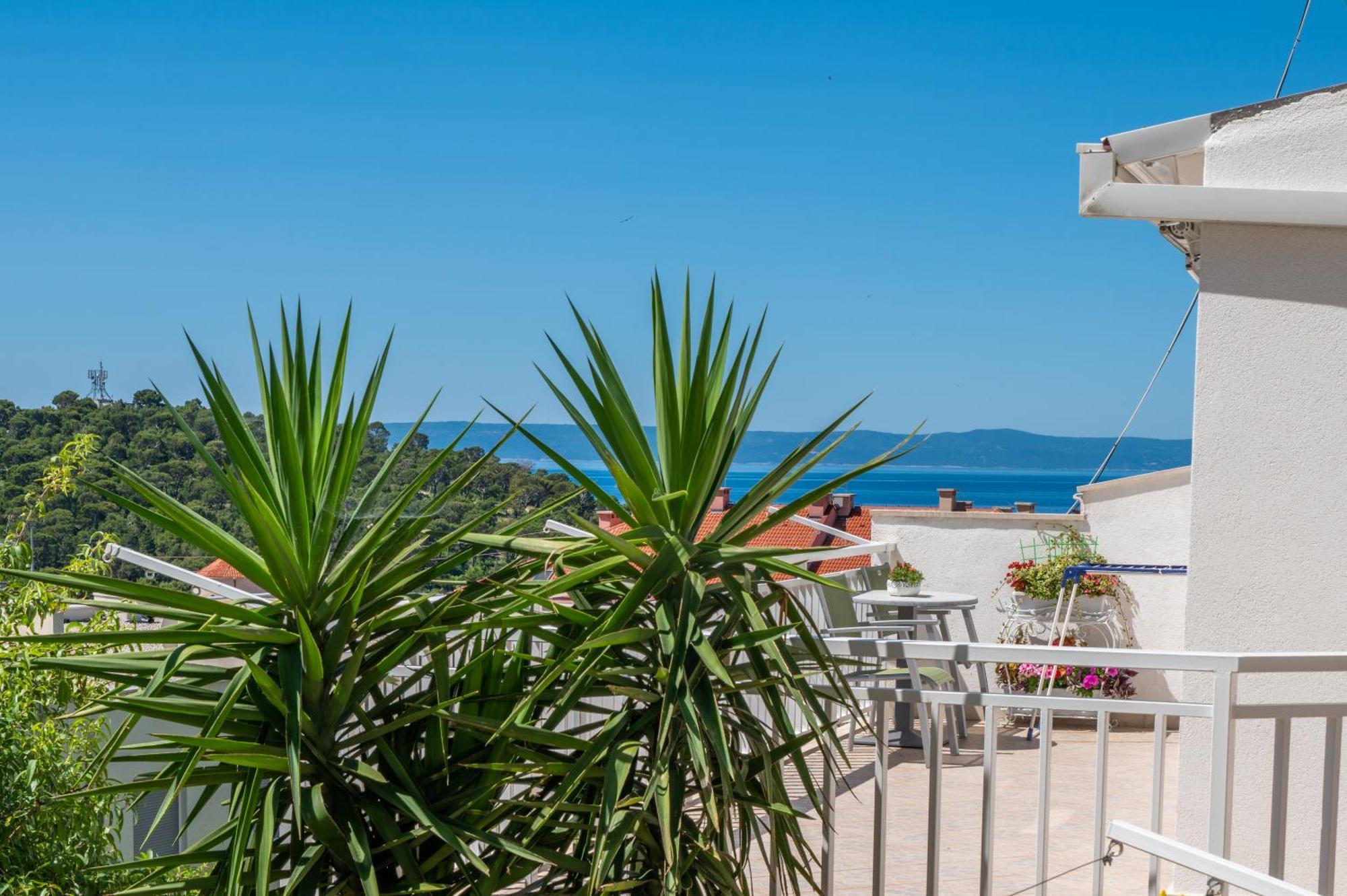 Apartmani Sani Makarska Bagian luar foto