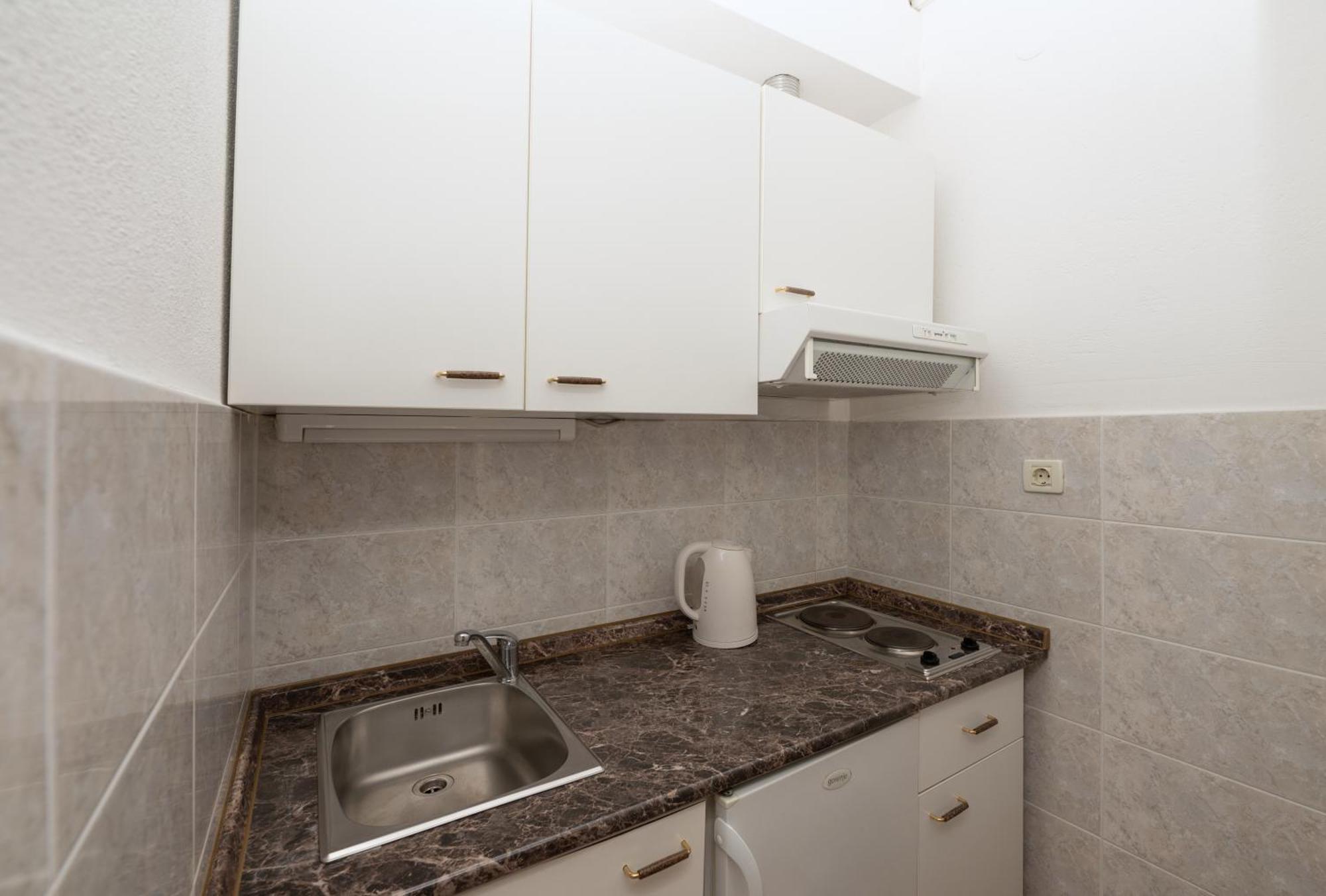 Apartmani Sani Makarska Bagian luar foto