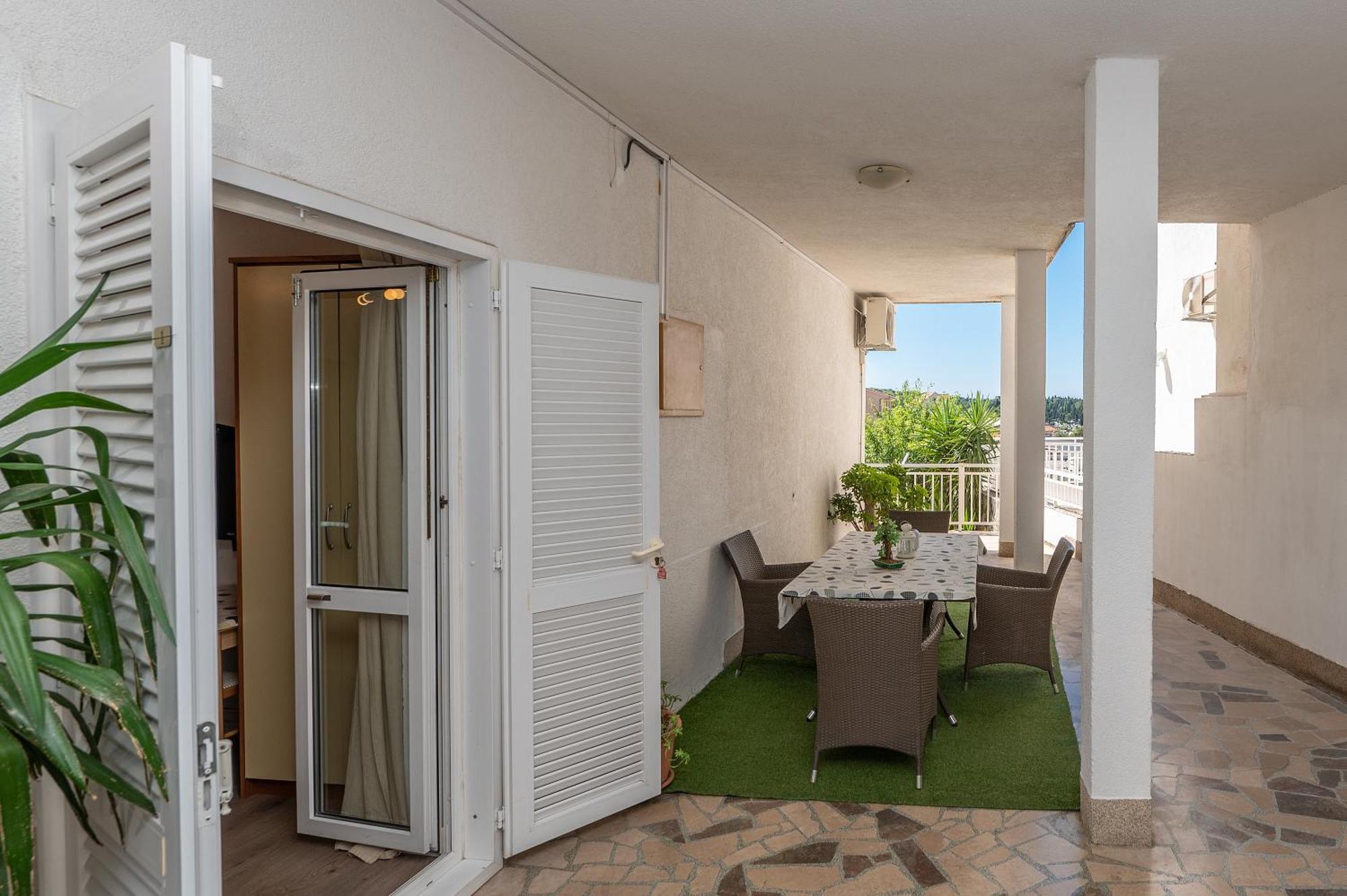 Apartmani Sani Makarska Bagian luar foto