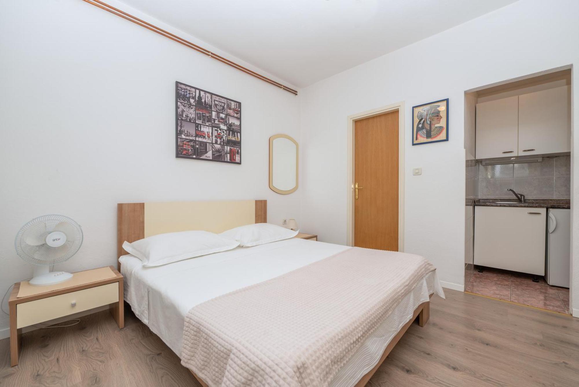 Apartmani Sani Makarska Bagian luar foto