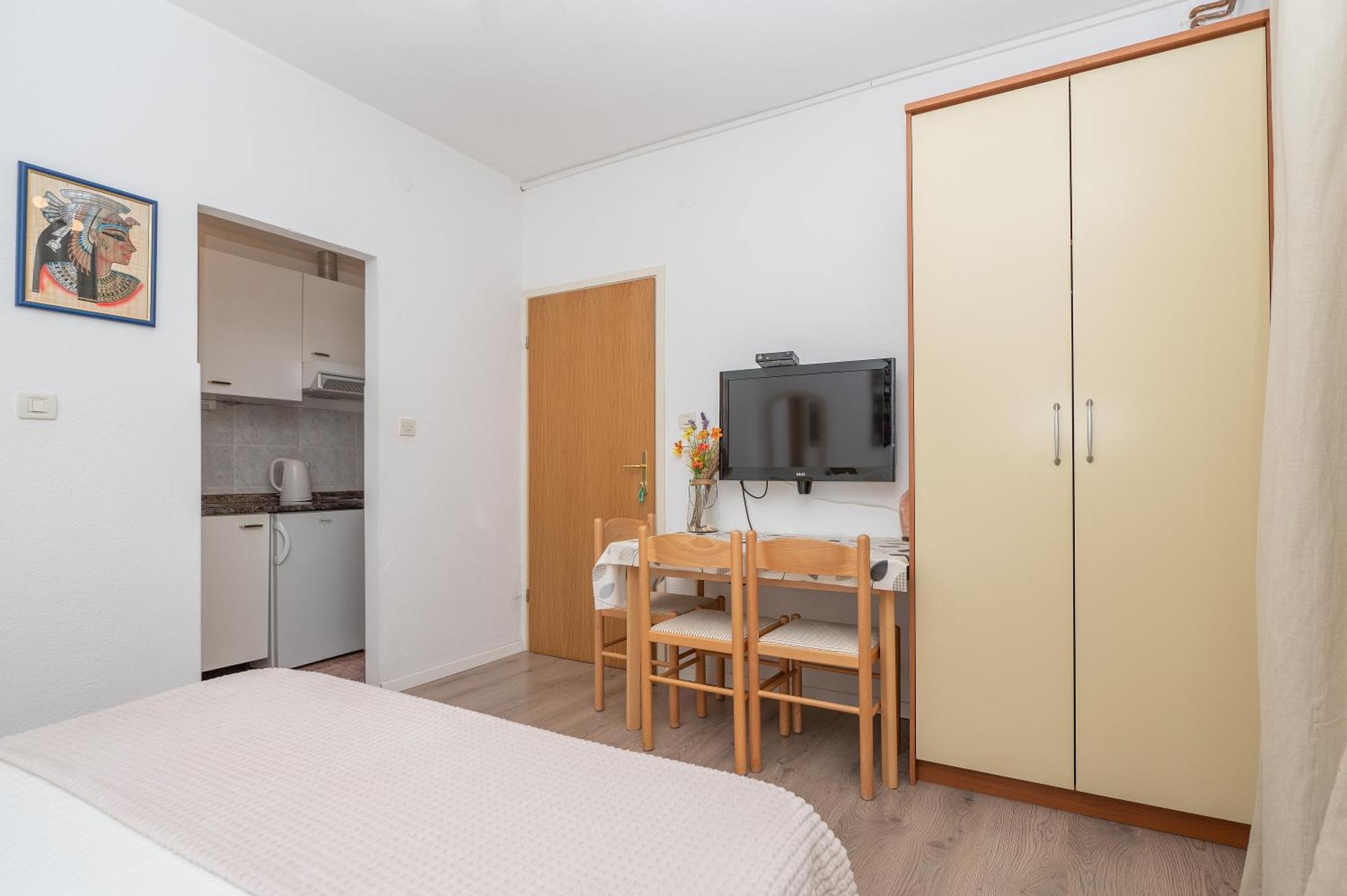 Apartmani Sani Makarska Bagian luar foto