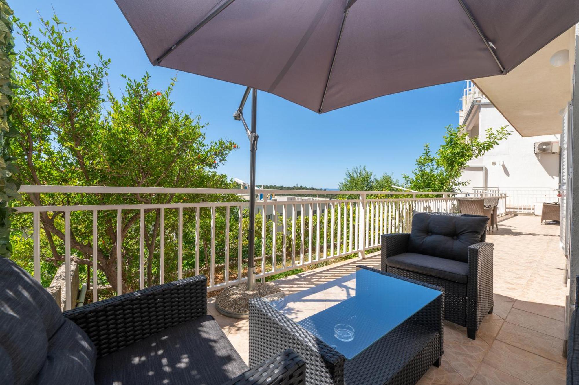Apartmani Sani Makarska Bagian luar foto